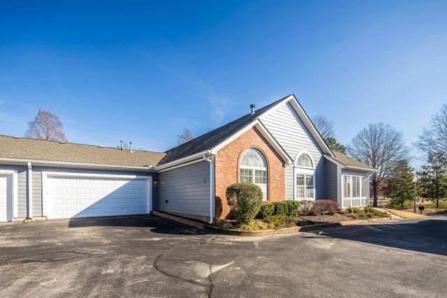 253 OAK BLUFF LN, Collierville, TN 38017