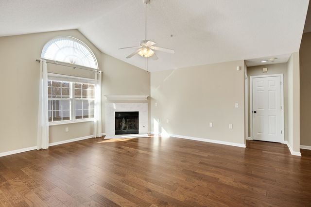 253 OAK BLUFF LN, Collierville, TN 38017