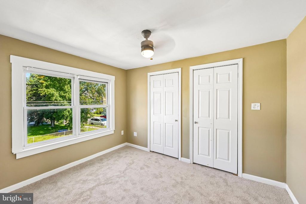 341 HOBART AVE, TRENTON, NJ 08629 — photo 4