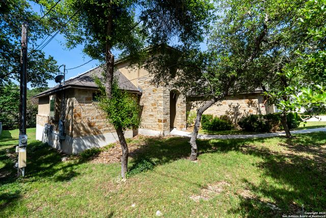 25719 Green River Drive, San Antonio, TX 78260
