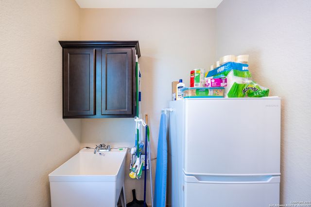 25719 Green River Drive, San Antonio, TX 78260