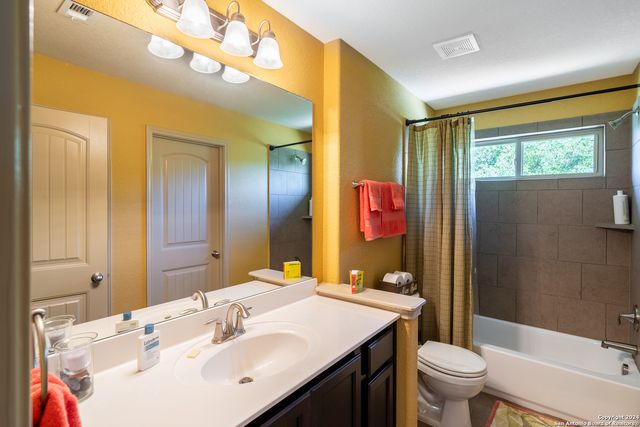 25719 Green River Drive, San Antonio, TX 78260