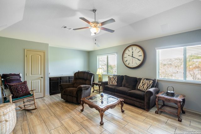 25719 Green River Drive, San Antonio, TX 78260