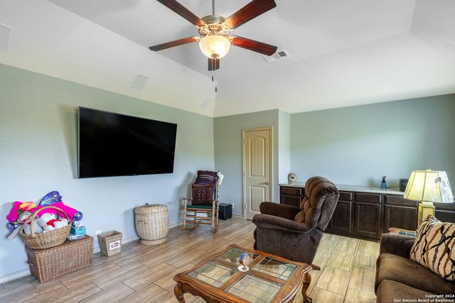 25719 Green River Drive, San Antonio, TX 78260