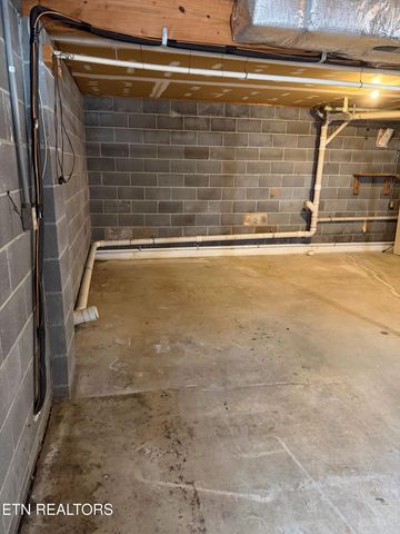 125 Andrea Drive, Maryville, TN 37804