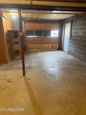 125 Andrea Drive, Maryville, TN 37804