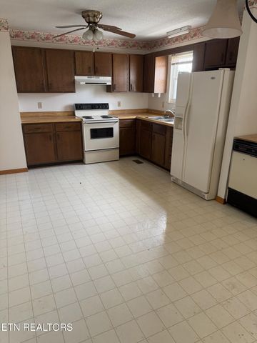 125 Andrea Drive, Maryville, TN 37804