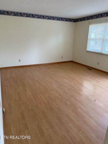 125 Andrea Drive, Maryville, TN 37804