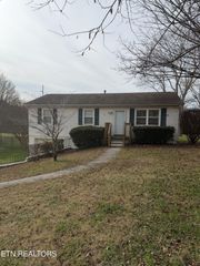 125 Andrea Drive, Maryville, TN 37804