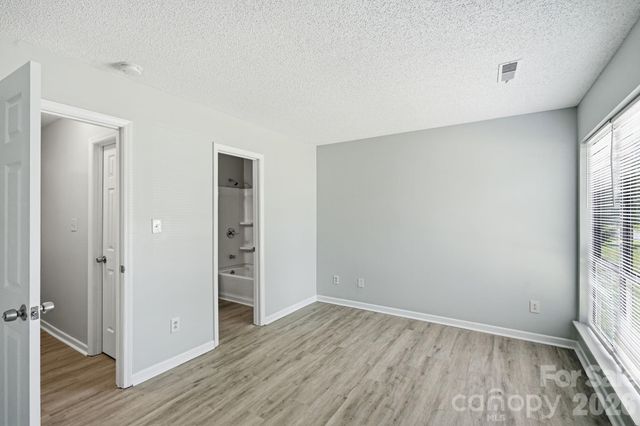 11813 Moonridge Drive, Charlotte, NC 28226