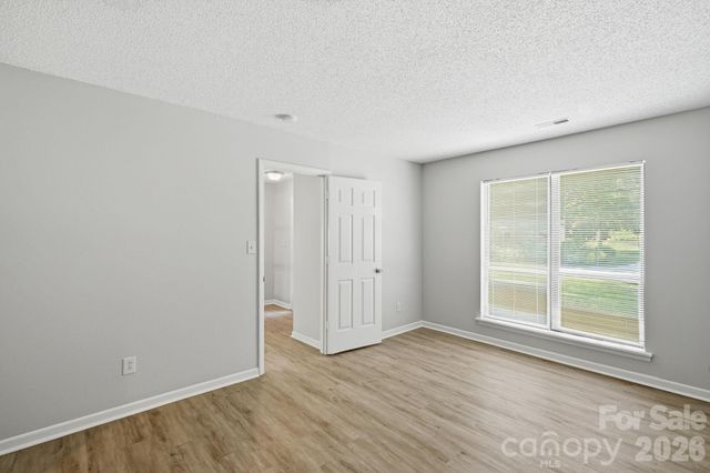 11813 Moonridge Drive, Charlotte, NC 28226