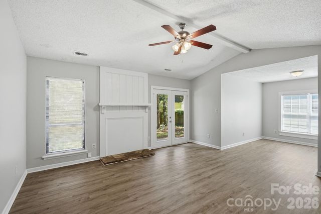 11813 Moonridge Drive, Charlotte, NC 28226