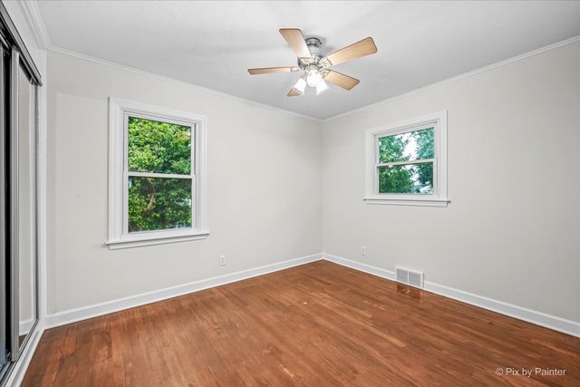 221 Sunset Terrace, Crystal Lake, IL 60014