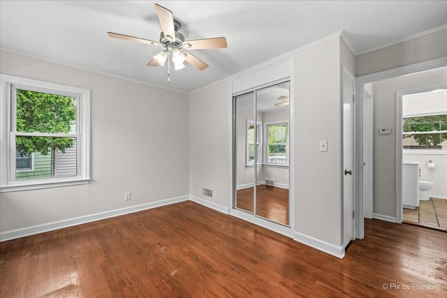 221 Sunset Terrace, Crystal Lake, IL 60014