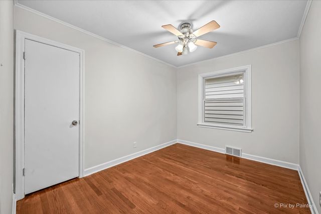 221 Sunset Terrace, Crystal Lake, IL 60014