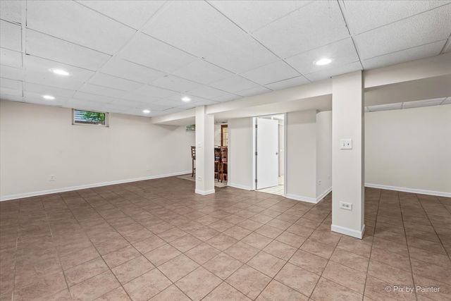 221 Sunset Terrace, Crystal Lake, IL 60014
