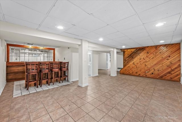 221 Sunset Terrace, Crystal Lake, IL 60014