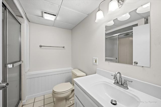 221 Sunset Terrace, Crystal Lake, IL 60014