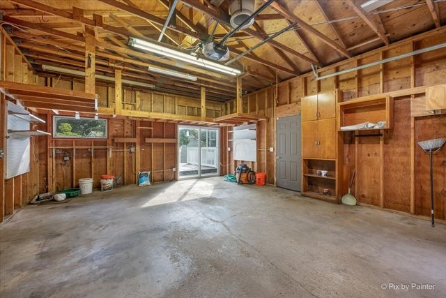 221 Sunset Terrace, Crystal Lake, IL 60014