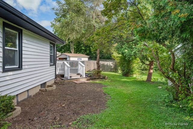 221 Sunset Terrace, Crystal Lake, IL 60014