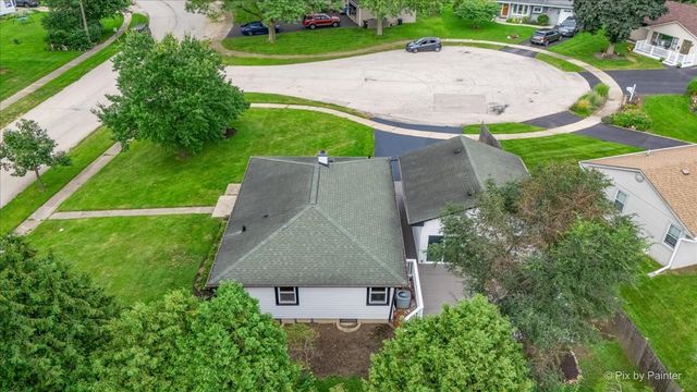 221 Sunset Terrace, Crystal Lake, IL 60014