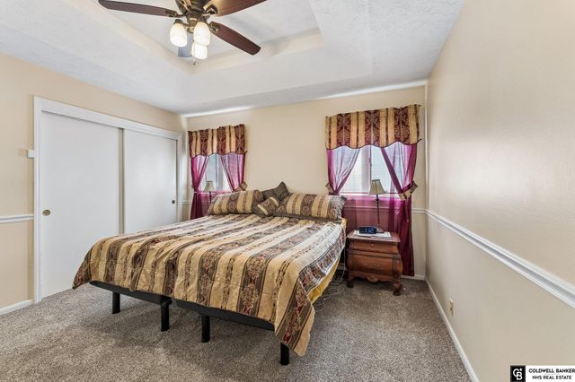 9604 S 24Th Street, Bellevue, NE 68147