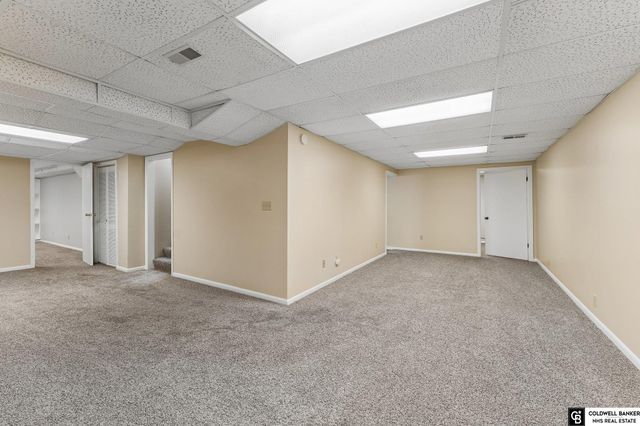 9604 S 24Th Street, Bellevue, NE 68147