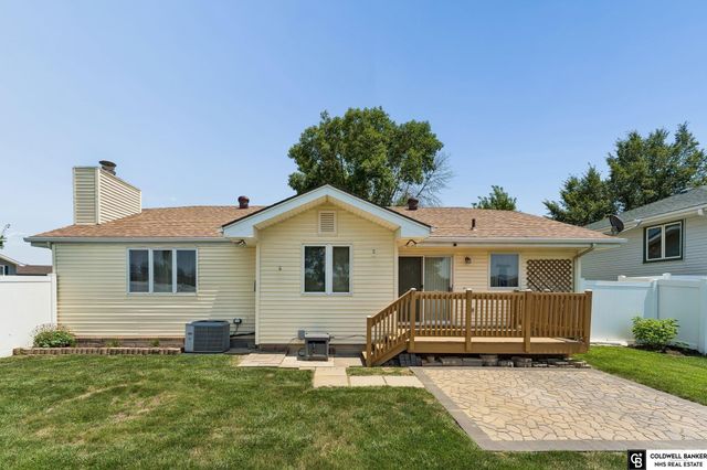 9604 S 24Th Street, Bellevue, NE 68147