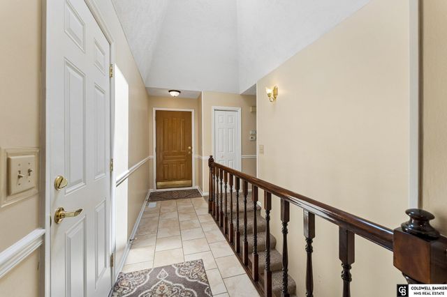 9604 S 24Th Street, Bellevue, NE 68147