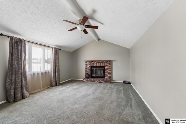 9604 S 24Th Street, Bellevue, NE 68147