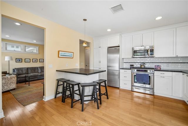 2346 Elden, Costa Mesa, CA 92627