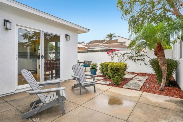 2346 Elden, Costa Mesa, CA 92627