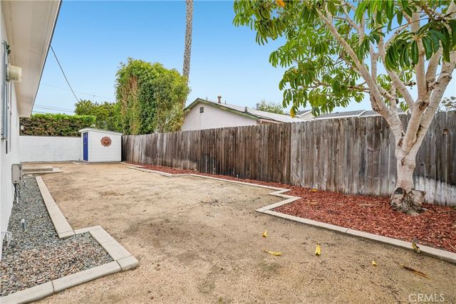 2346 Elden, Costa Mesa, CA 92627