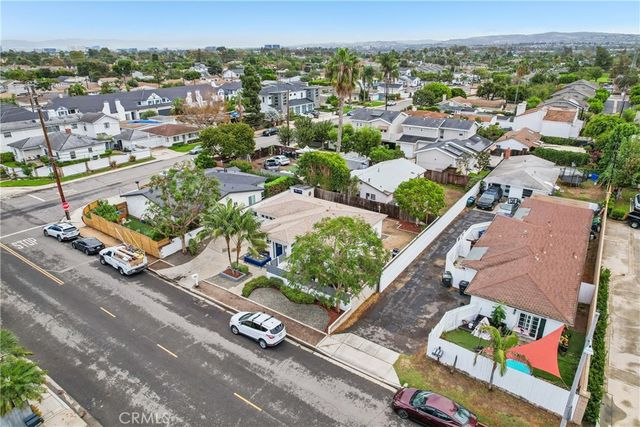 2346 Elden, Costa Mesa, CA 92627