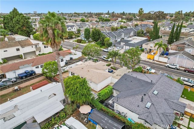 2346 Elden, Costa Mesa, CA 92627