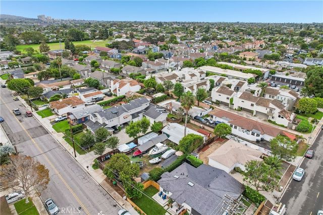 2346 Elden, Costa Mesa, CA 92627