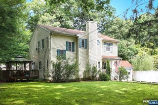 36 Maple Lake Road, Kinnelon Borough, NJ 07405