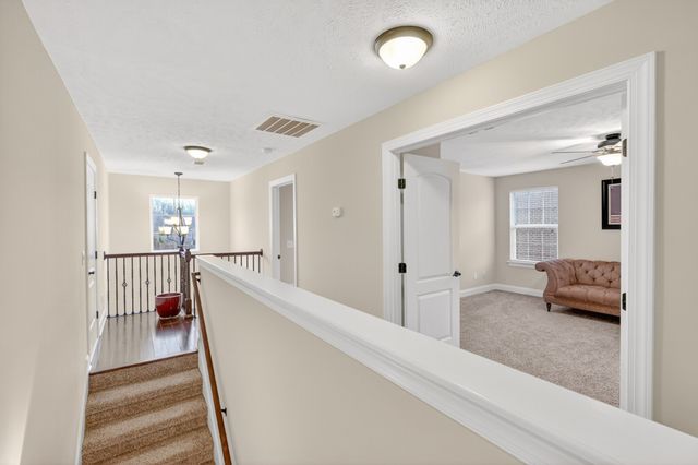 6630 Sunnywood Dr, Nashville, TN 37211