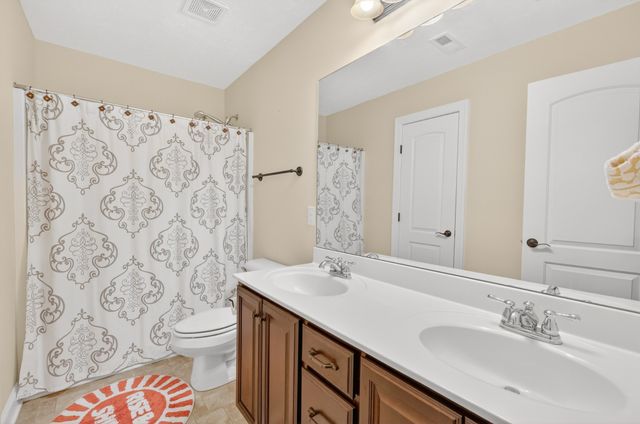 6630 Sunnywood Dr, Nashville, TN 37211