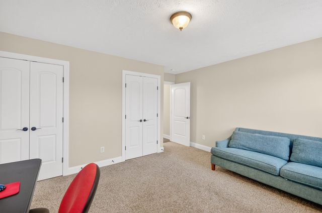 6630 Sunnywood Dr, Nashville, TN 37211