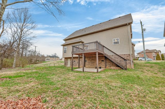 6630 Sunnywood Dr, Nashville, TN 37211