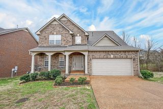 6630 Sunnywood Dr, Nashville, TN 37211