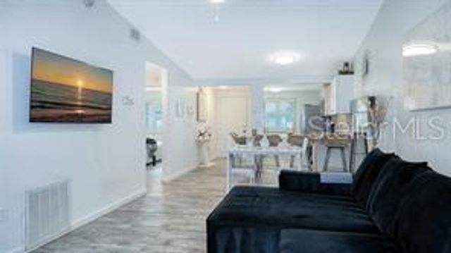 5911 39TH AVENUE W, Bradenton, FL 34209