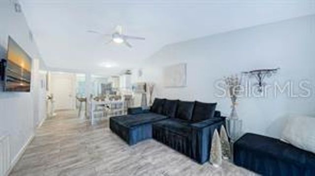 5911 39TH AVENUE W, Bradenton, FL 34209