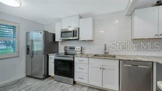 5911 39TH AVENUE W, Bradenton, FL 34209