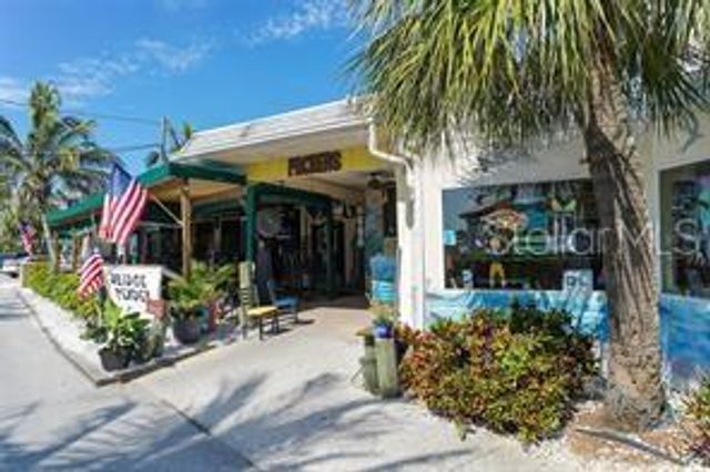 5911 39TH AVENUE W, Bradenton, FL 34209