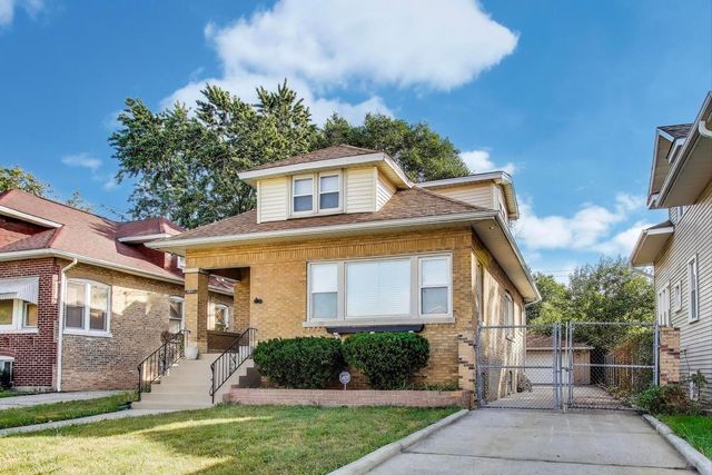 2007 S 9th Avenue, Maywood, IL 60153