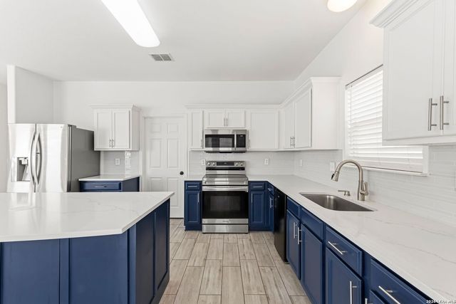 4214 Loring, Converse, TX 78109