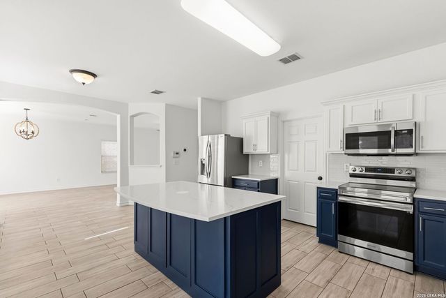 4214 Loring, Converse, TX 78109