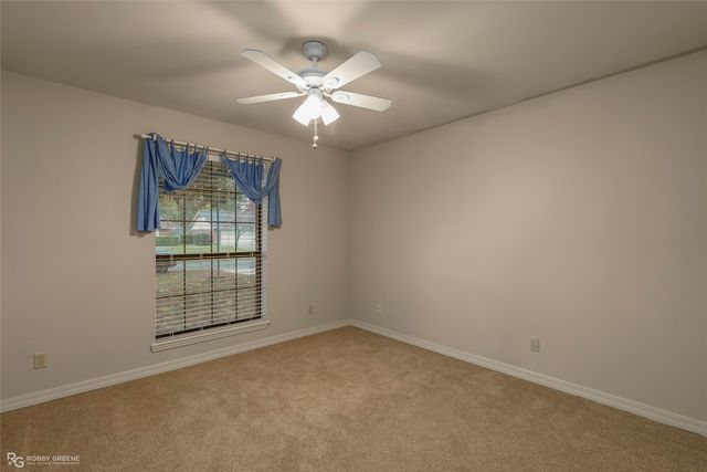 8615 Hollow Bluff Drive, Haughton, LA 71037